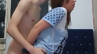 誘惑的な義理の妹が、唇を使って私に触れることでイチャイチャを始める、欲情的なスペインの義理の姉妹 - 大人のコンテンツ