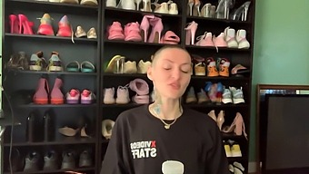 Ruby Roses Verlockendes Twerken Und Tanzen Bewegt Sich In Ihrem Vlog