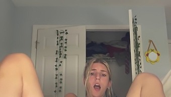 Innocent 18-Year-Old'S Solo Pleasure Session With Her Fingers
